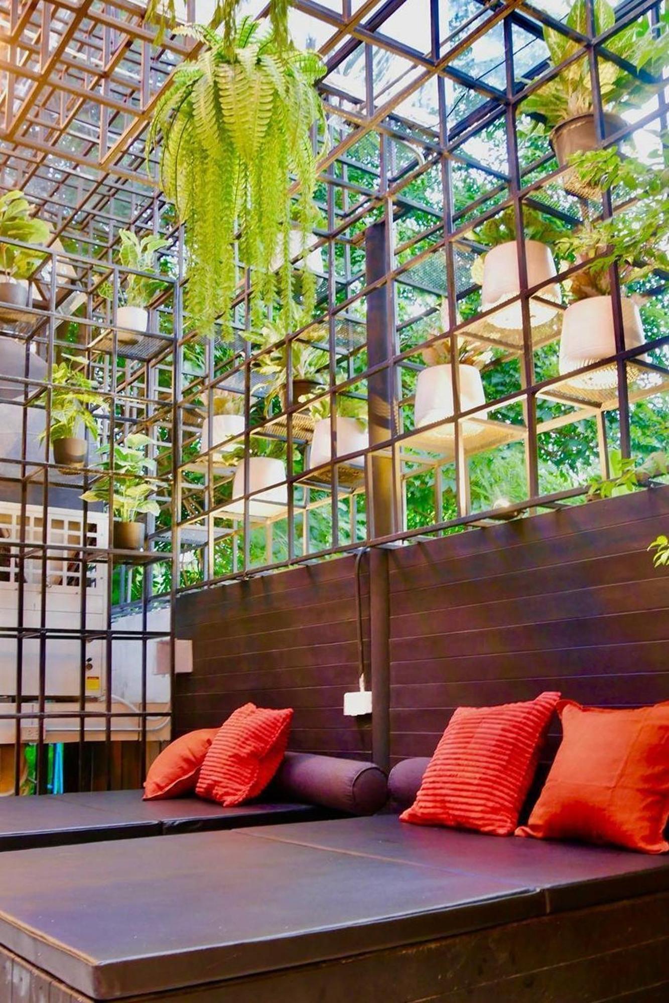 Blu Cabin Ari Stylish Gay Poshtel Бангкок Экстерьер фото