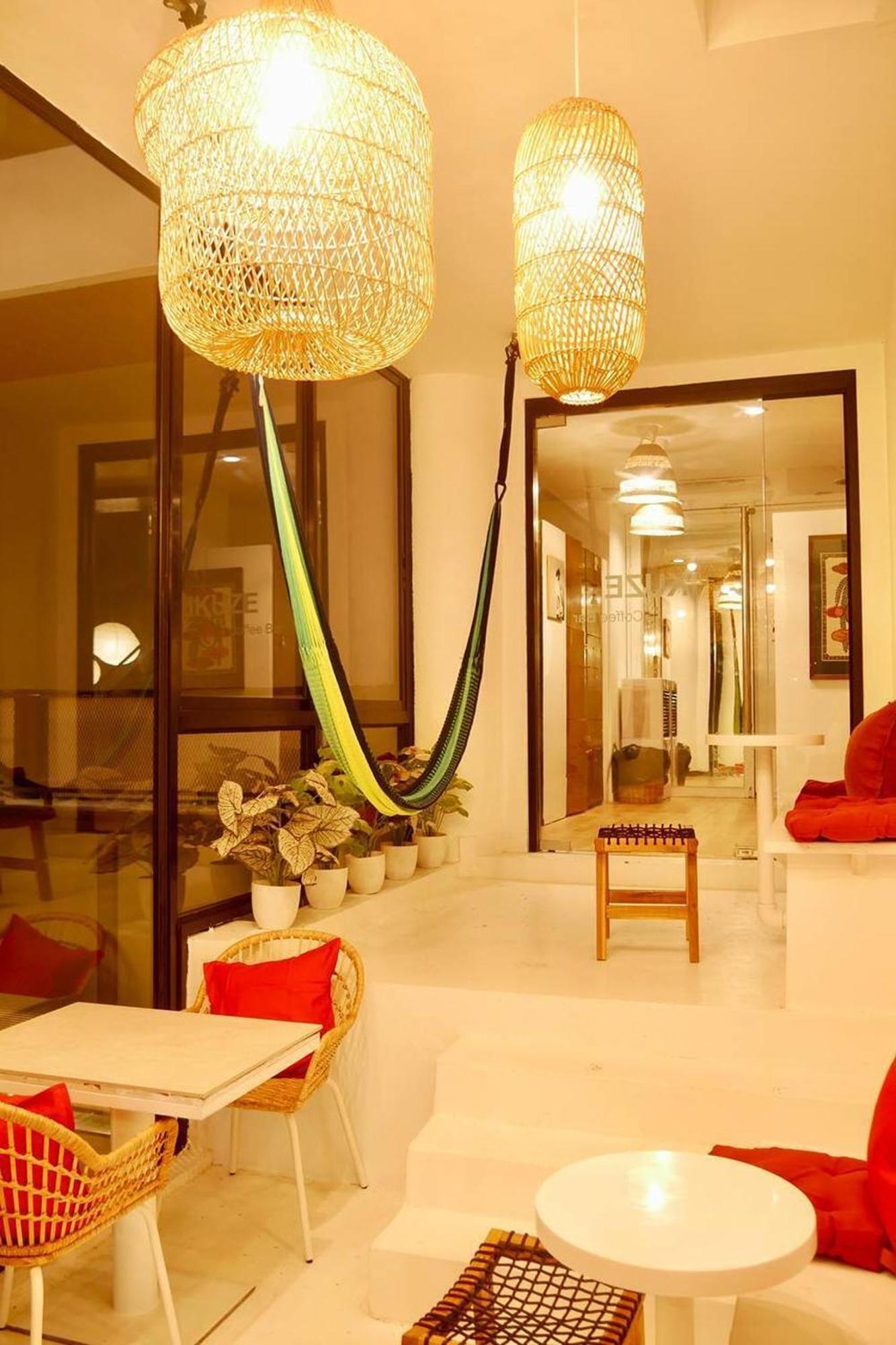 Blu Cabin Ari Stylish Gay Poshtel Бангкок Экстерьер фото